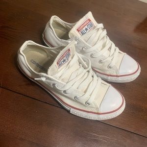 Youth Converse Size 3